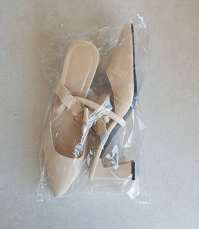 Scarpe da donna: Escarpins taille 40 – Nuovo e nell'imballaggio originale da Erde venduto da zakleblanc 2
