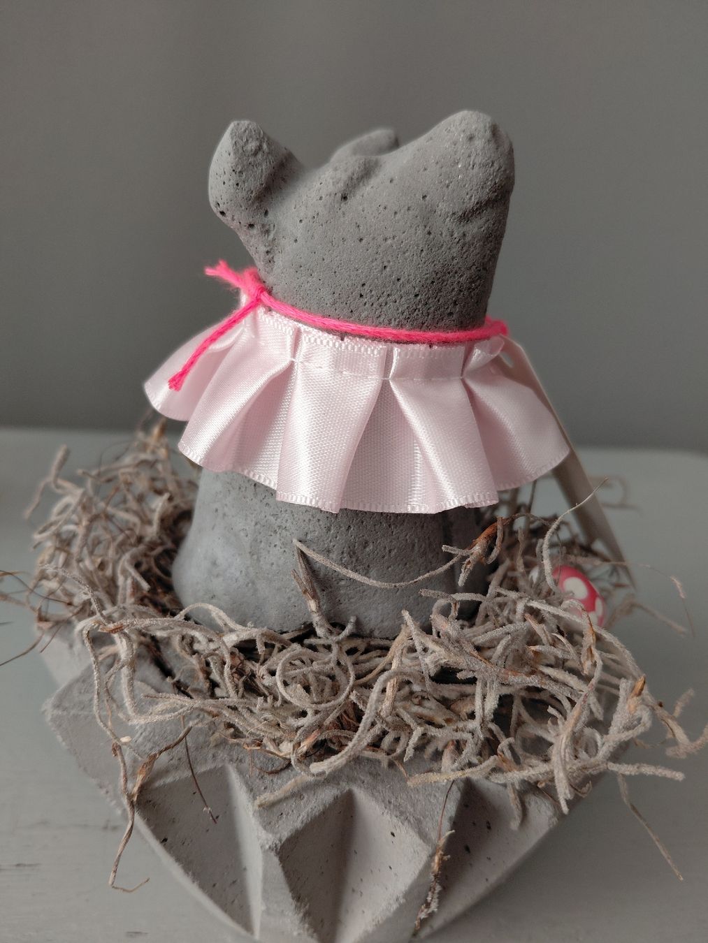 Tutte le decorazioni: Zickzackschale aus Beton mit Schwein – Nuovo (secondo la descrizione) da Wallisellen venduto da Muggeli1970 2