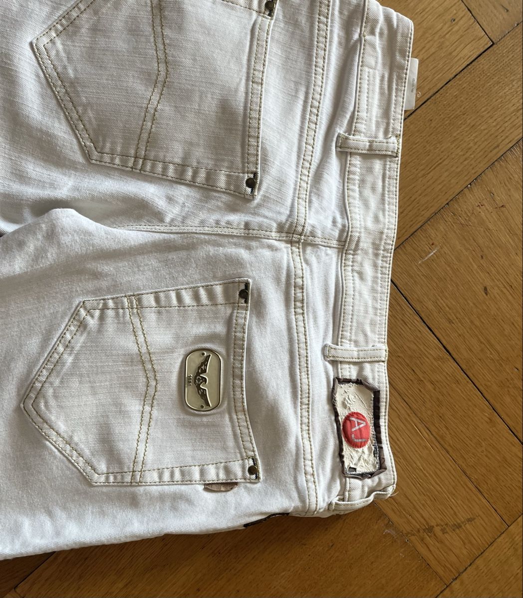 Armani Jeans: Pantalon Armani  (taille basse slim) – Neuf (Voir description) à Lausanne par mar_sjd5 2