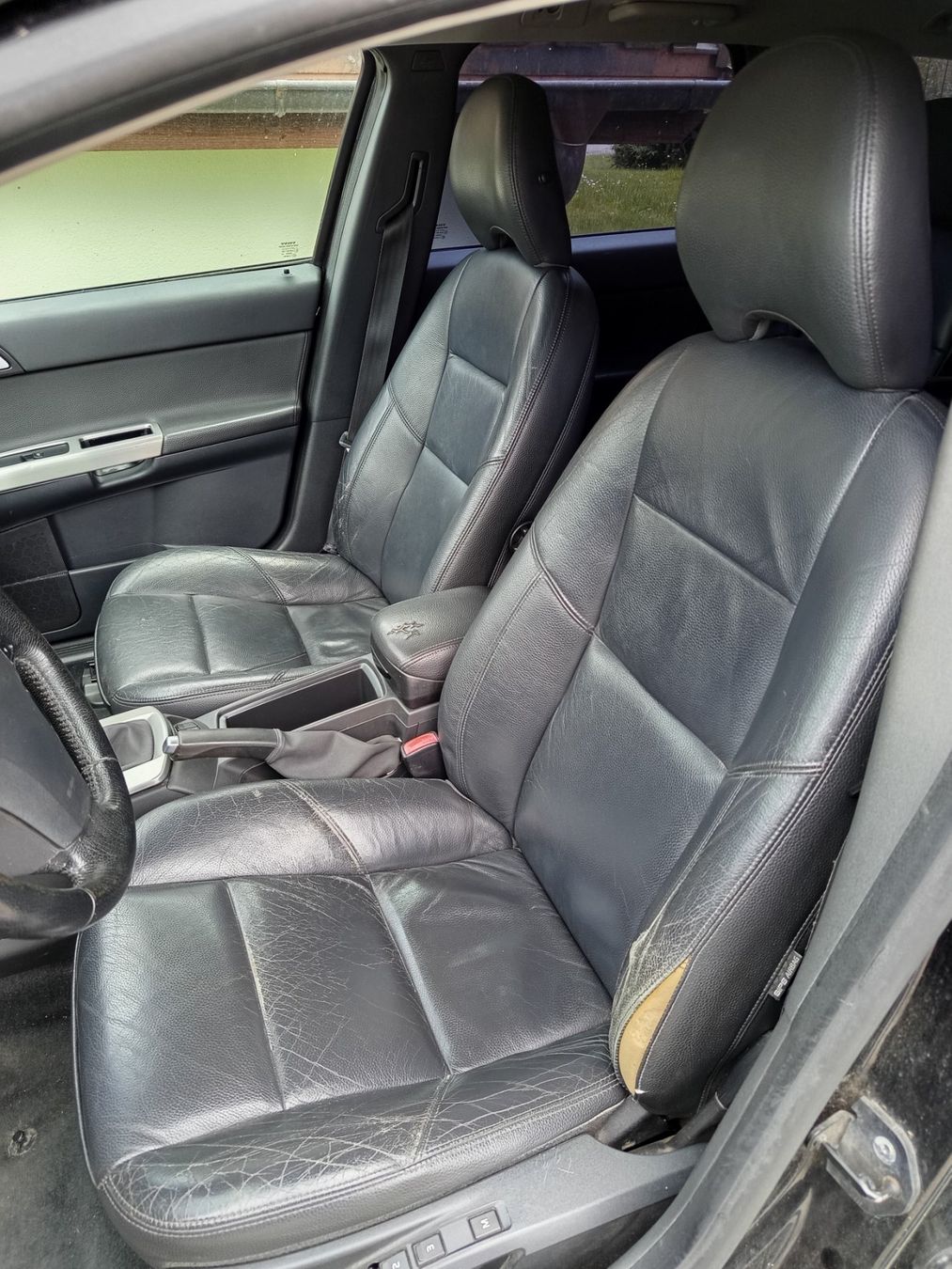 Volvo Automobili: VOLVO V50 T5 AWD – Usato da Tavannes venduto da Ramseier1 6