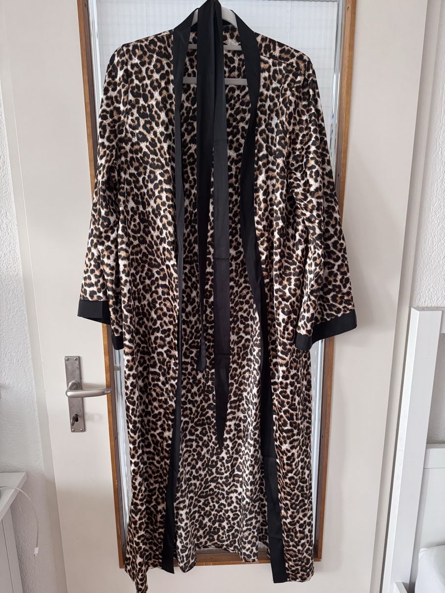 Internationale Kunst: Kimono gr S leopard neu , Satin – Neu (gemäss Beschreibung) aus Unterengstringen von Cuz_5555