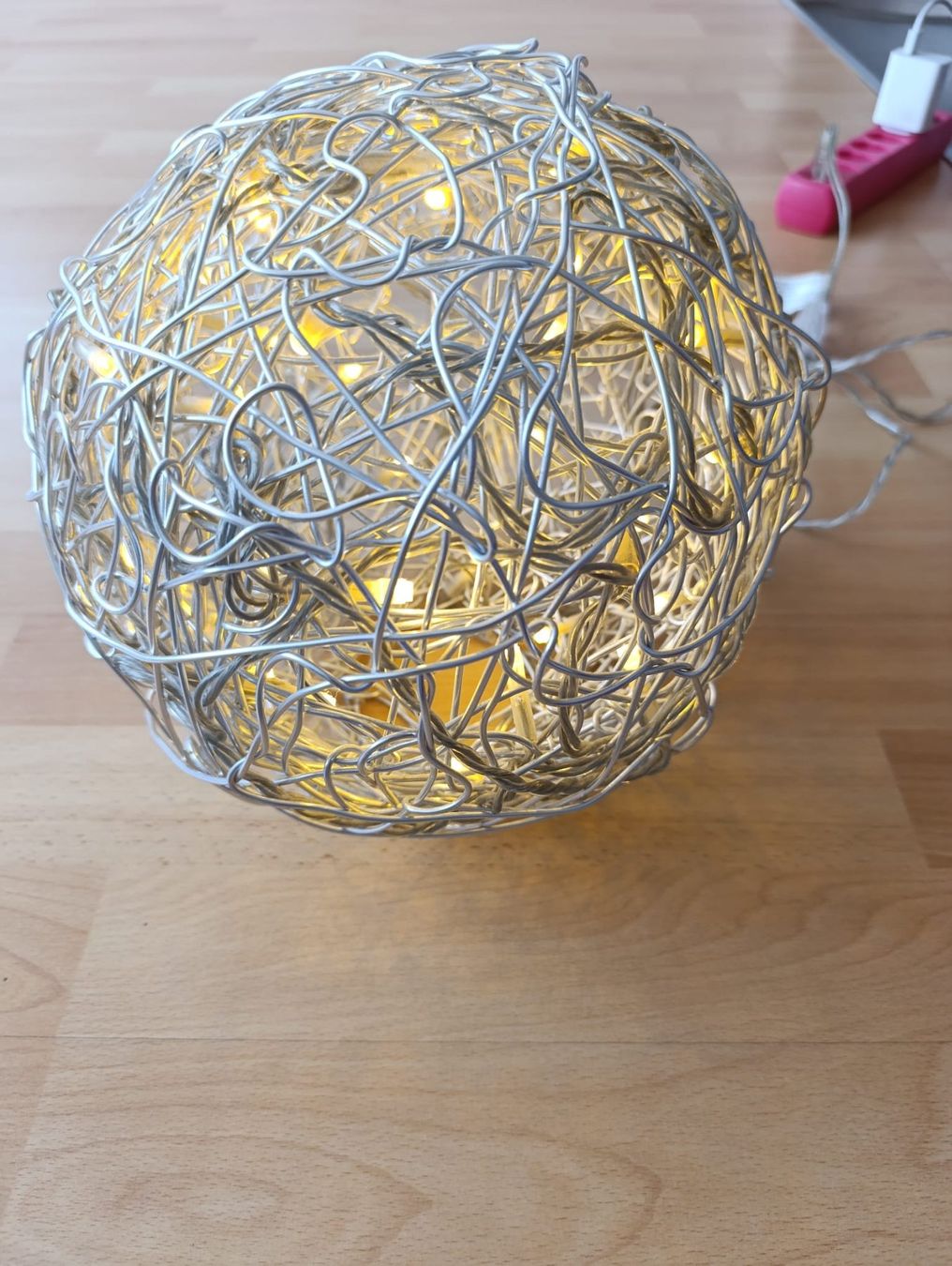 Lampade: handgemachte Drahtlampe mit Lichterkette – Usato da Wohlen venduto da saro08