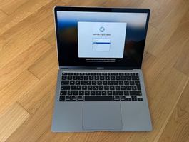 MacBook Air, i5, 13" 2020 - Perfekt für Schüler/StudentInnen