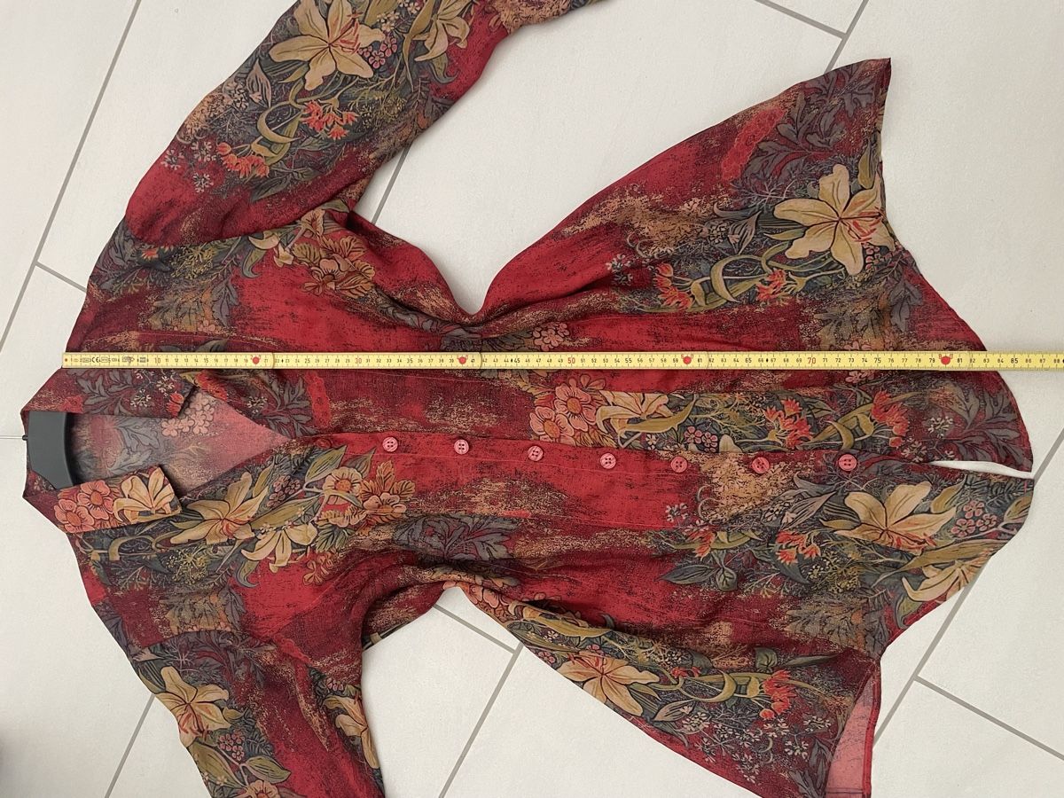 Blusen: Massgeschneiderte Bluse 100% Seide neuwertig  – Neu (gemäss Beschreibung) aus Rüti ZH von kar_xx9l 2