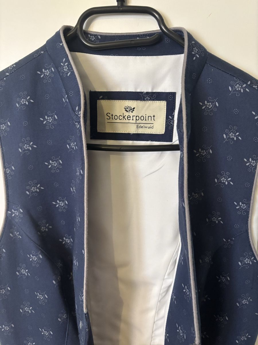 Costumi: Stockerpoint Dirndl Amalie Gr. 38 Blau/Grau – Usato da Geroldswil venduto da ele_7hkp 4