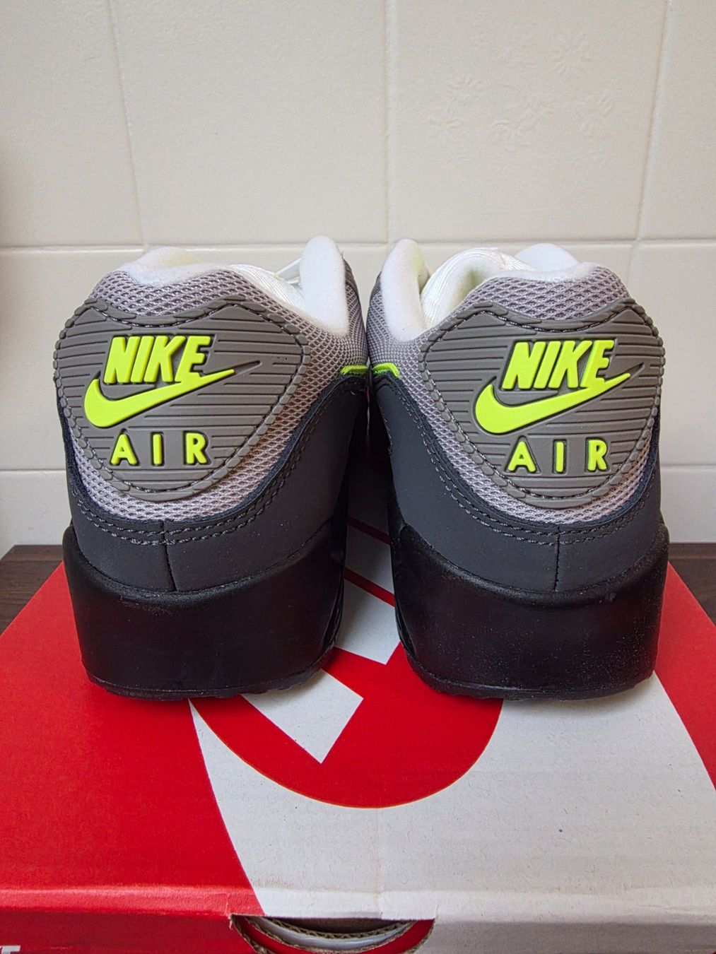 Nike Herrenschuhe: Nike Air Max 90 – Neu und originalverpackt aus Fleurier von dav_xx8y 4
