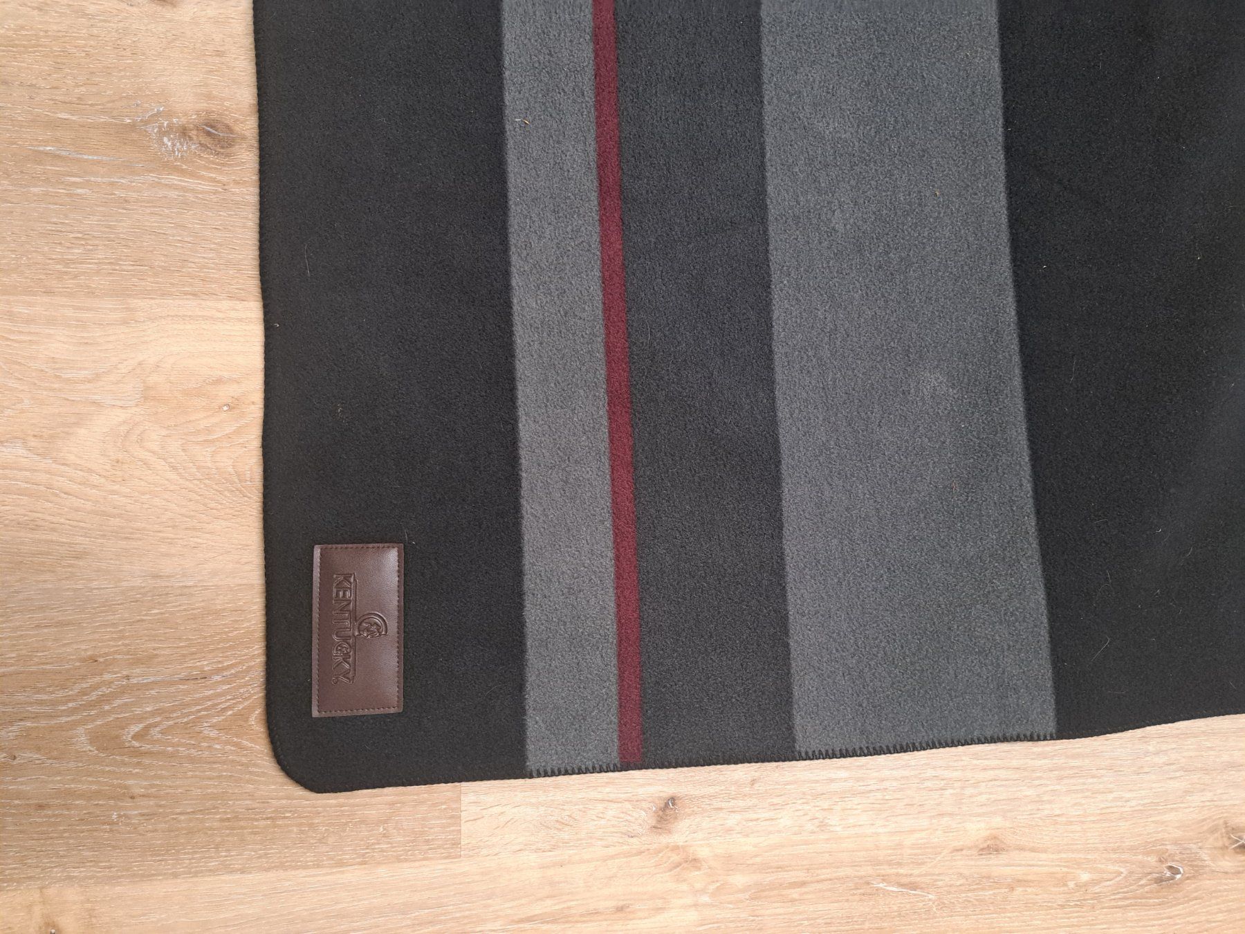 Selles, accessoires: Kentucky Decke – D'occasion à Aarberg par pointball