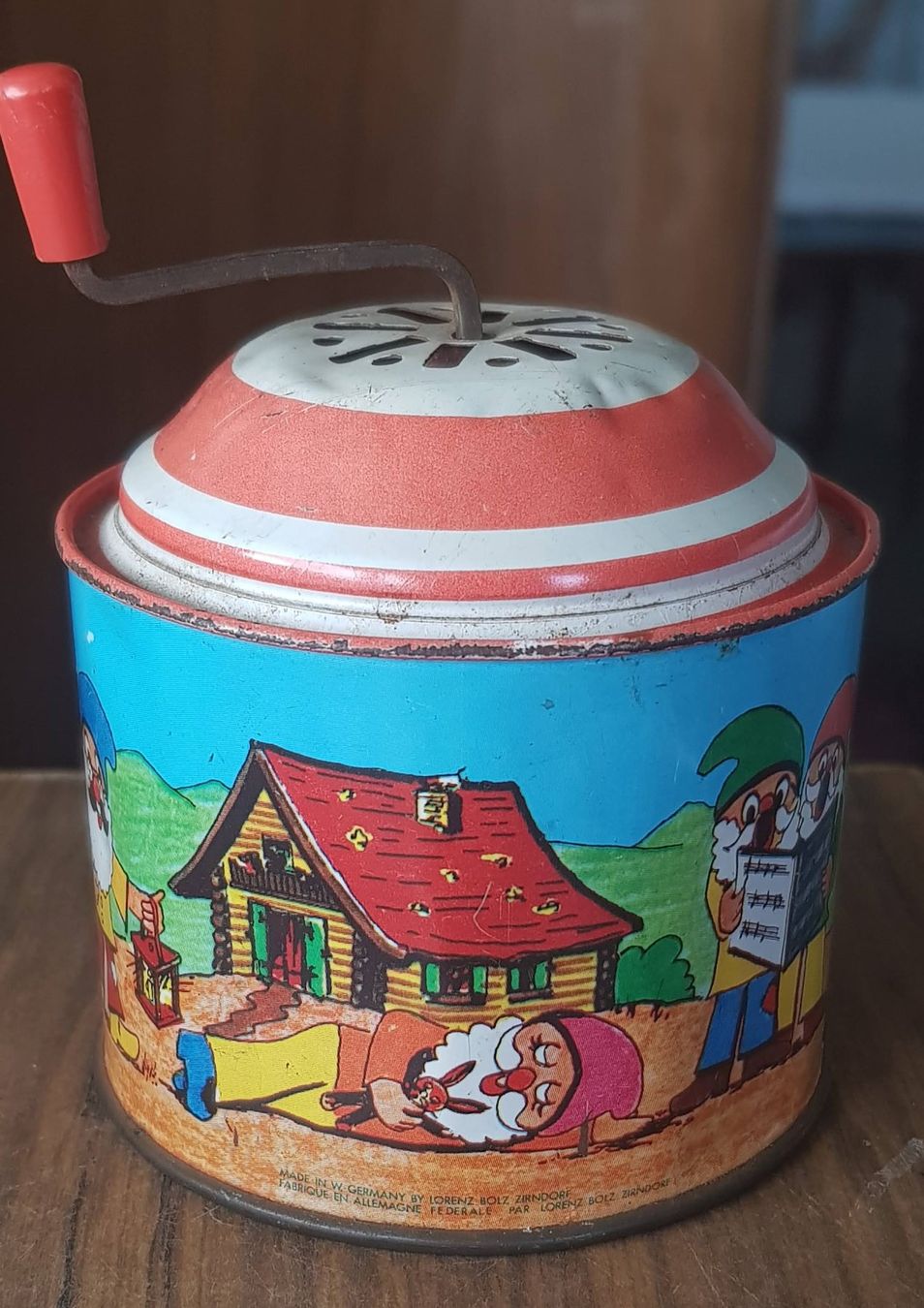 Spielzeuge: Blechspieldose Zwerge W.Germany – Gebraucht aus Mörschwil von lindaswunderkiste 2