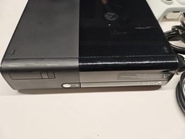 Xbox360 250 GB mit 6 Games