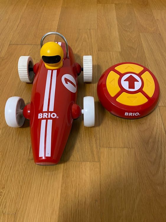 BRIO – 30435 Rennwagen aus magnetischen Bausteinen | Spielzeugauto für Kinder ab 12 Monaten