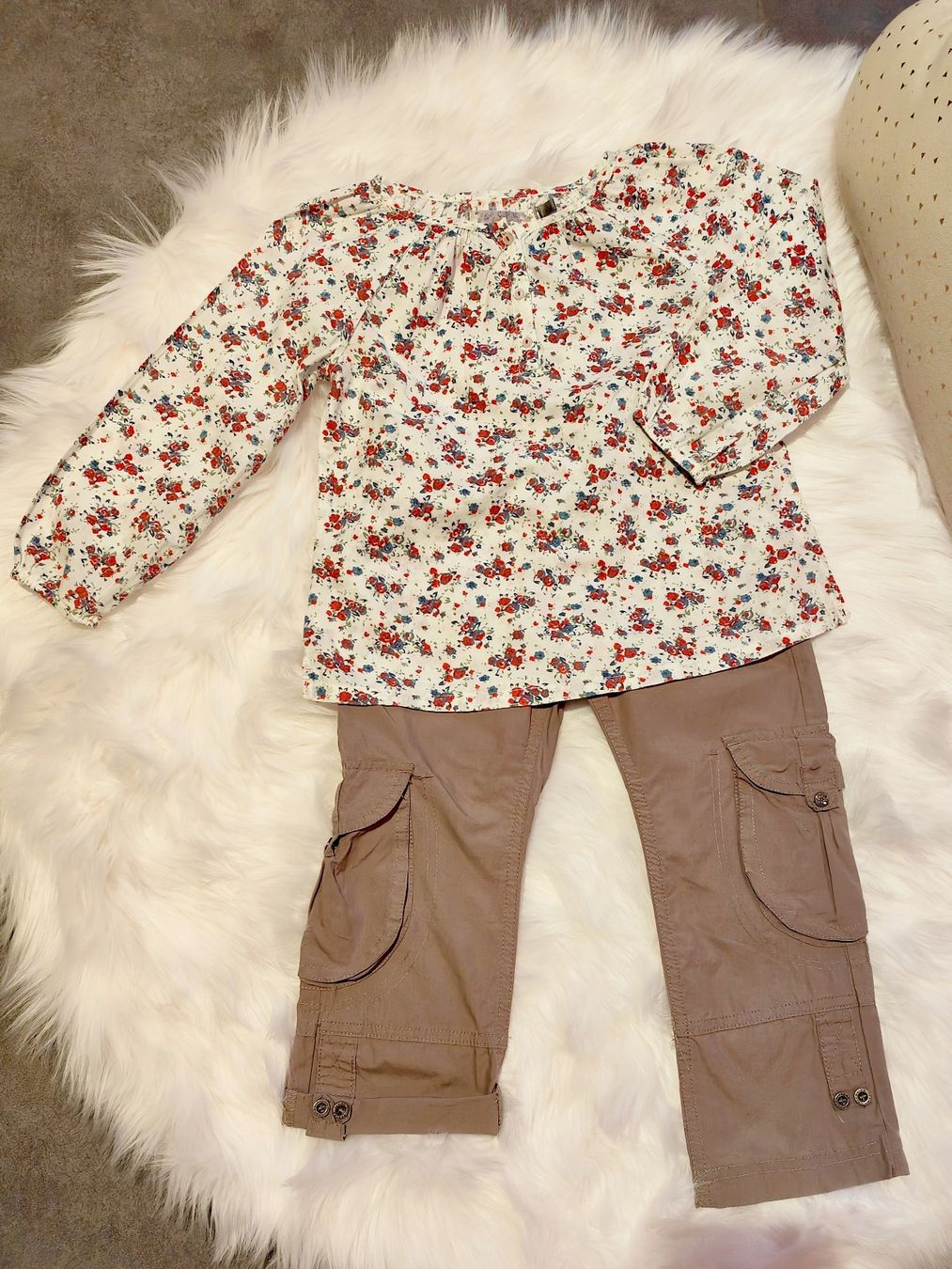 Lotti & Set di vestiti: Emsemble bébé fille 3 ans - Orchestra + CFK – Nuovo (secondo la descrizione) da Bulle venduto da lim_kb2l
