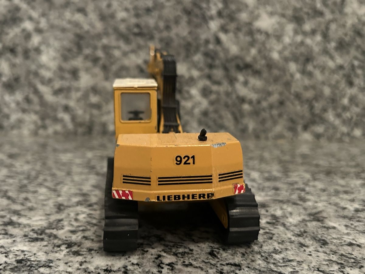 Conrad Kit di modellismo & Modellini statici: Liebherr 921, 1:50, Conrad – Usato da Horw venduto da Tigercat635 1