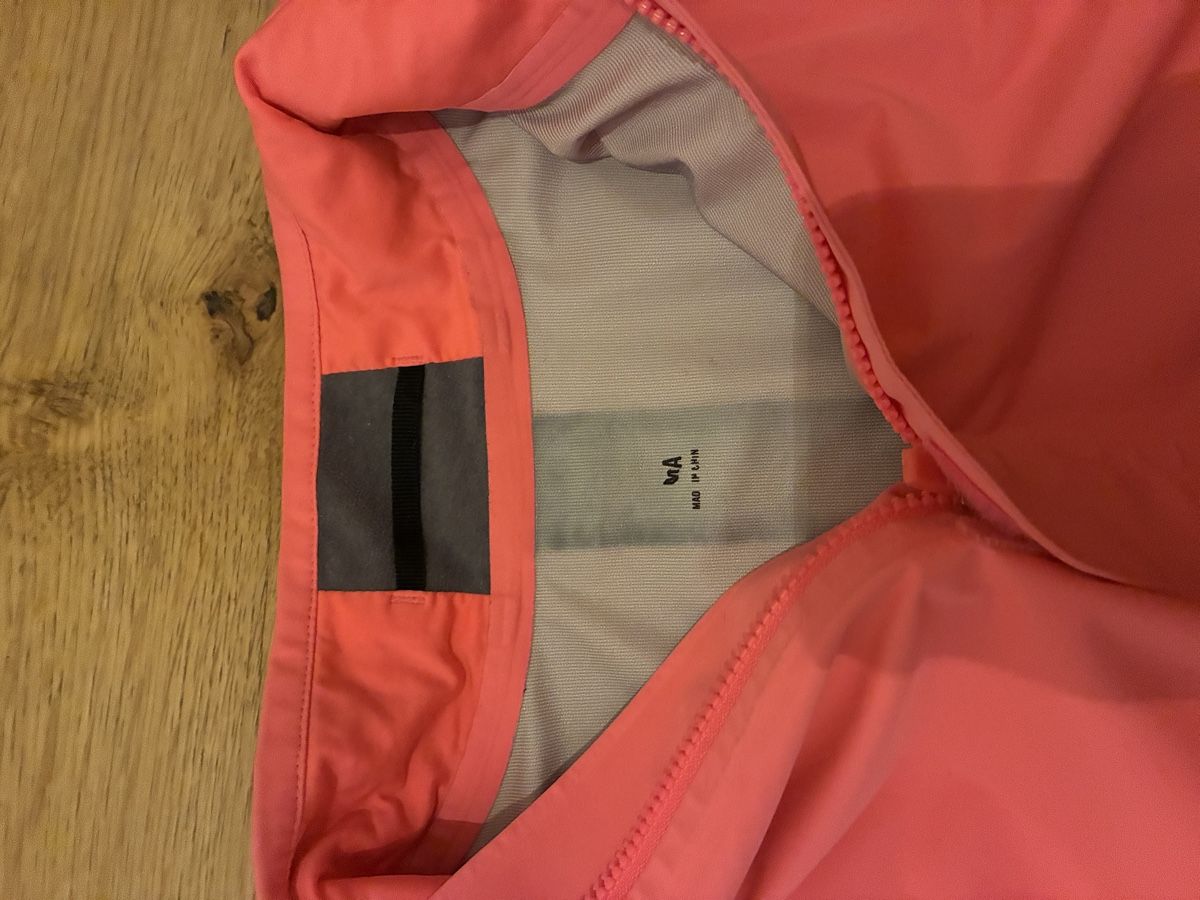 Rapha Gilets & Westen: Rapha Radweste Damen Grösse s pink – Gebraucht aus Römerswil LU von nadj27 1