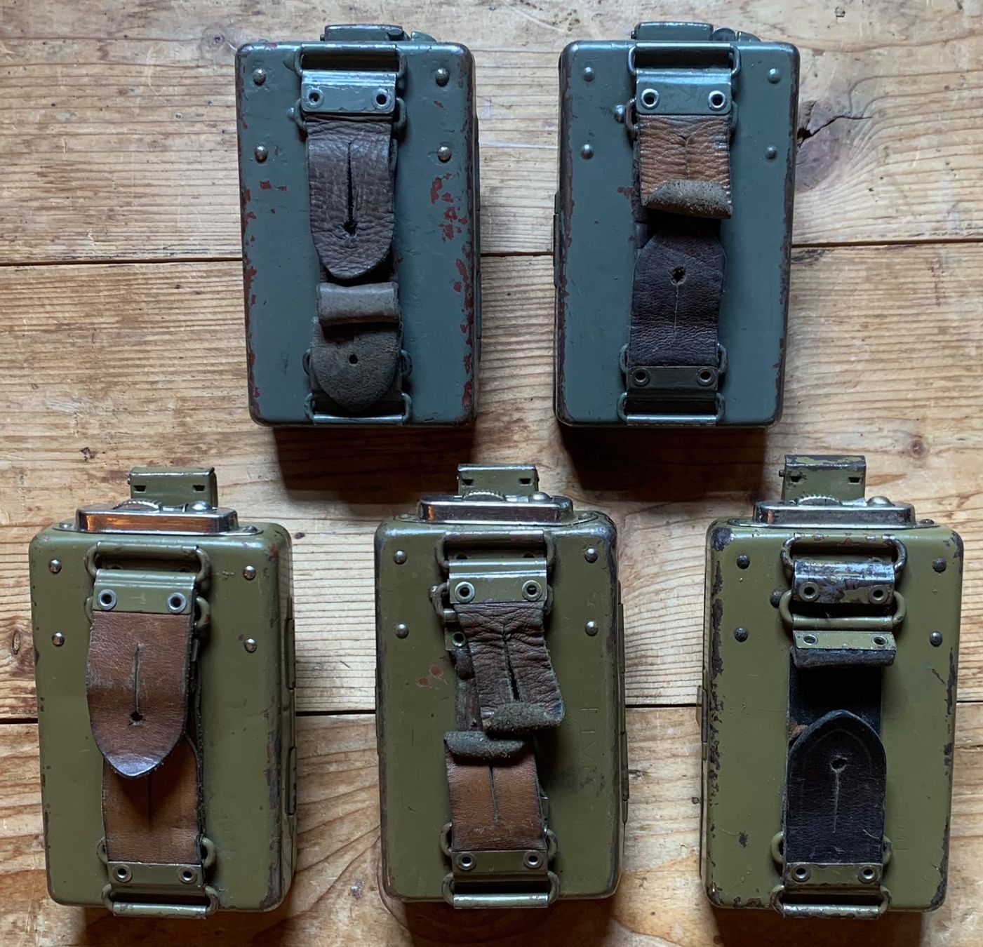 Schweizer Armee Lampade: 5 Taschenlampen der CH Armee – Usato da Goldingen venduto da Bergler012 1