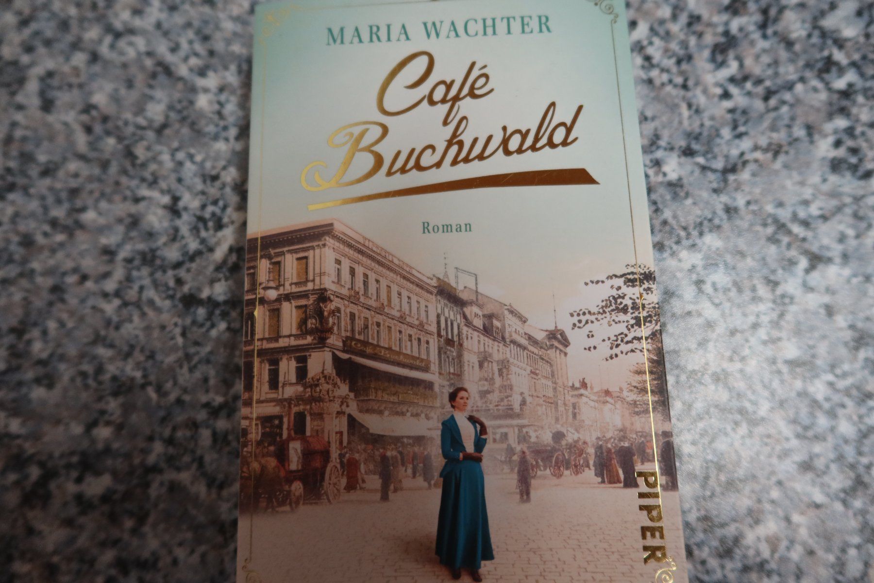 Libri: Café Buchwald – Usato da Täuffelen venduto da Cindybussy