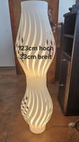 Stehlampe weiss 123cm hoch 33cm breit gebraucht