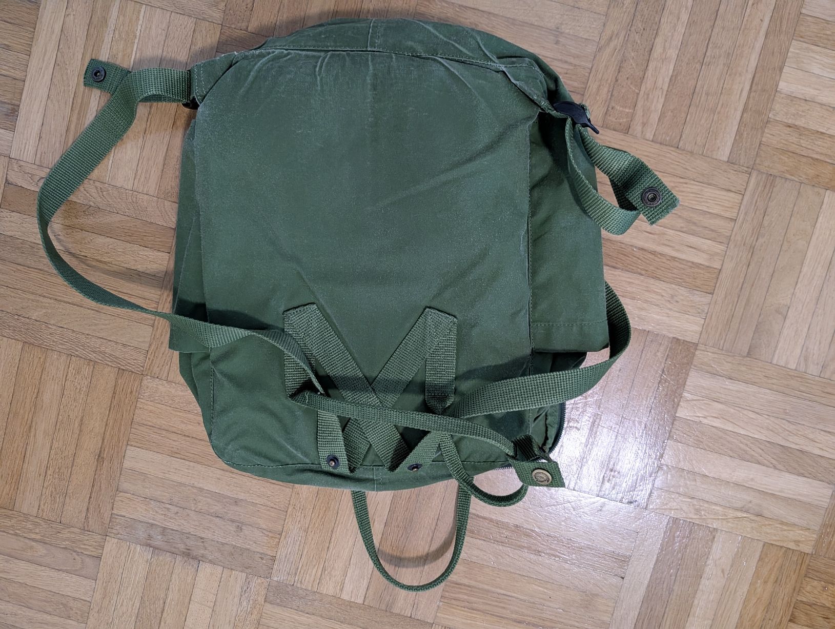 Fjällräven Zaini: Fjällraven Kånken Rucksack – Usato da Basel venduto da lis_xs7z 2