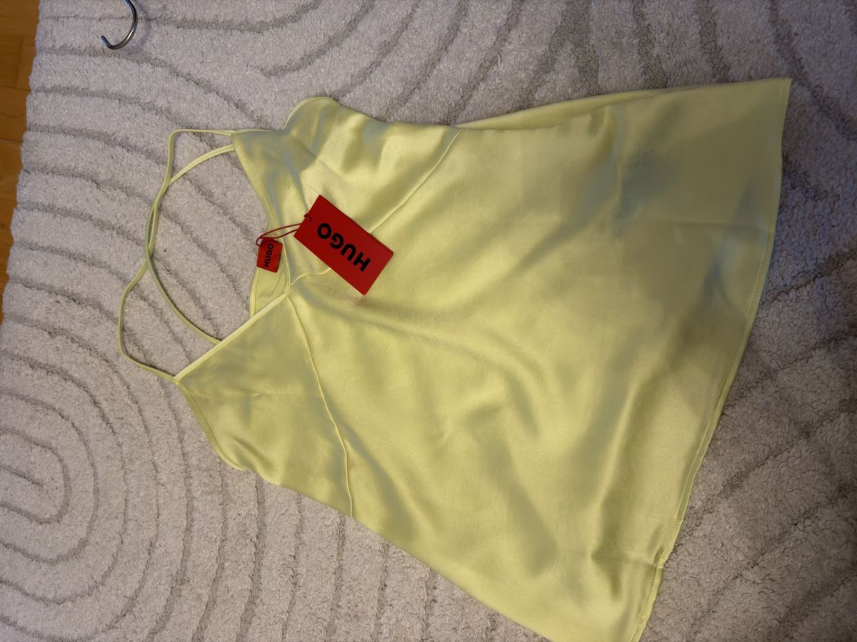 Hugo Boss Top: New HUGO Top size 36 – Nuovo e nell'imballaggio originale da Thalwil venduto da Iconicfashion 2