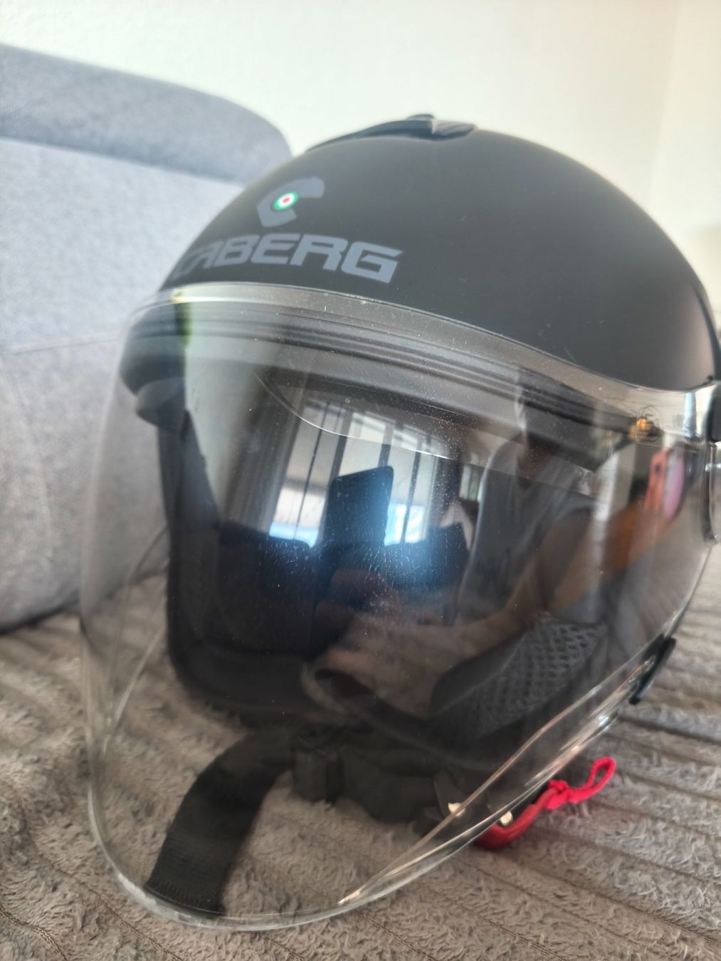 Caschi & visiere: Caberg Riviera V4 Motorcycle Helmet NEW – Nuovo (secondo la descrizione) da Dübendorf venduto da naj_szp5 4