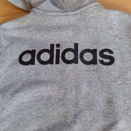 Adidas Kapuzenjacke, Gr. 140, Grau