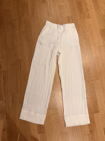 Leichte Zara Sommerhose Weiss Gr. XS