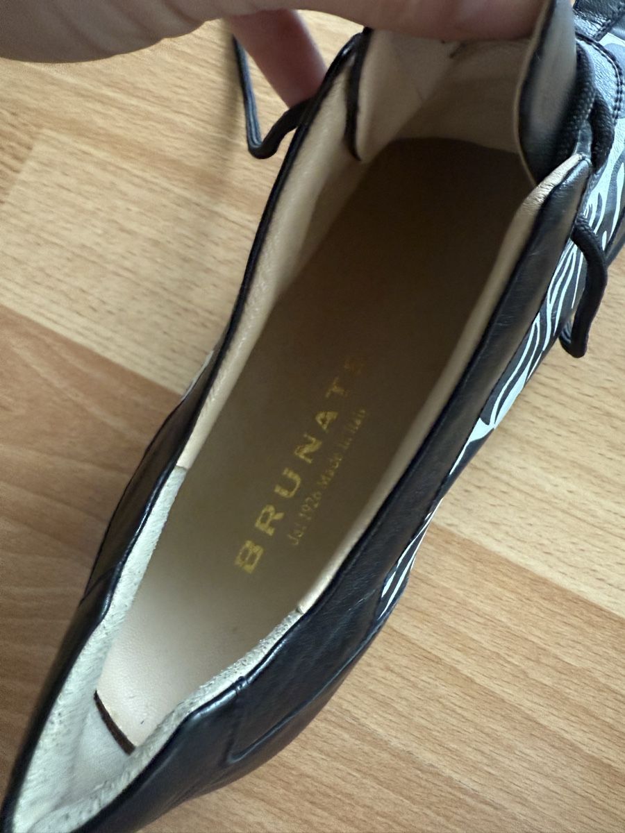 Scarpe da uomo: Brunate-Leather Shoes,Size 39.5 – Nuovo (secondo la descrizione) da Zürich venduto da son_lyv6 4
