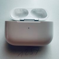 Original Apple Ladecase MagSafe A2700 für AirPods Pro 2 Gen.