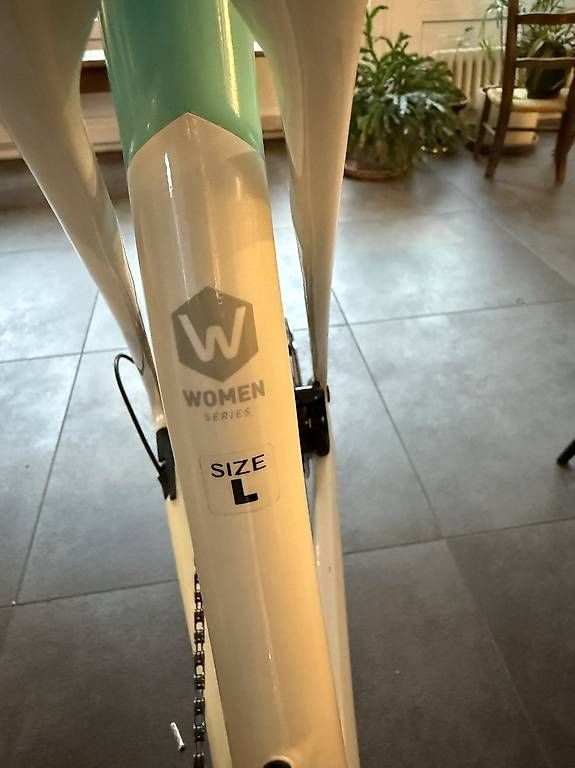 Biciclette: Vélo Lapierre E-Xelius SL 600 W – Nuovo e nell'imballaggio originale da Bernex venduto da del_9z52 4