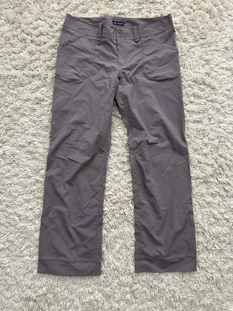 Arcteryx Pantaloni: Arcteryx Wanderhose Gr.L (Damen) – Usato da Bern venduto da BrandVilla