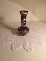 Alte kleine violette Vase aus Glas