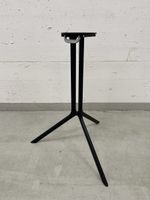 Kristalia – Tischgestell „Poule“ / Design: Patrick Norguet