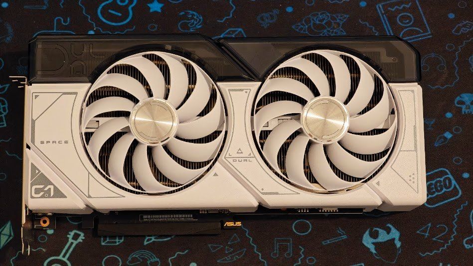 Asus Schede grafiche: ASUS Dual RTX 4070 White – Usato da Grenchen venduto da ale_bbm5 1