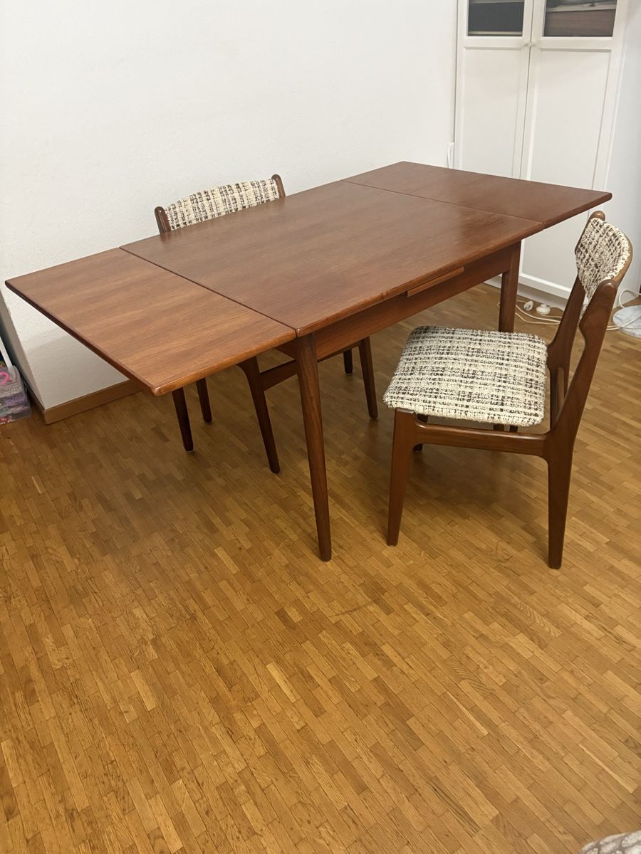 Tavoli: Magnifique table en Tech vintage  – Usato da petit lancy venduto da FerreiraLuis 4