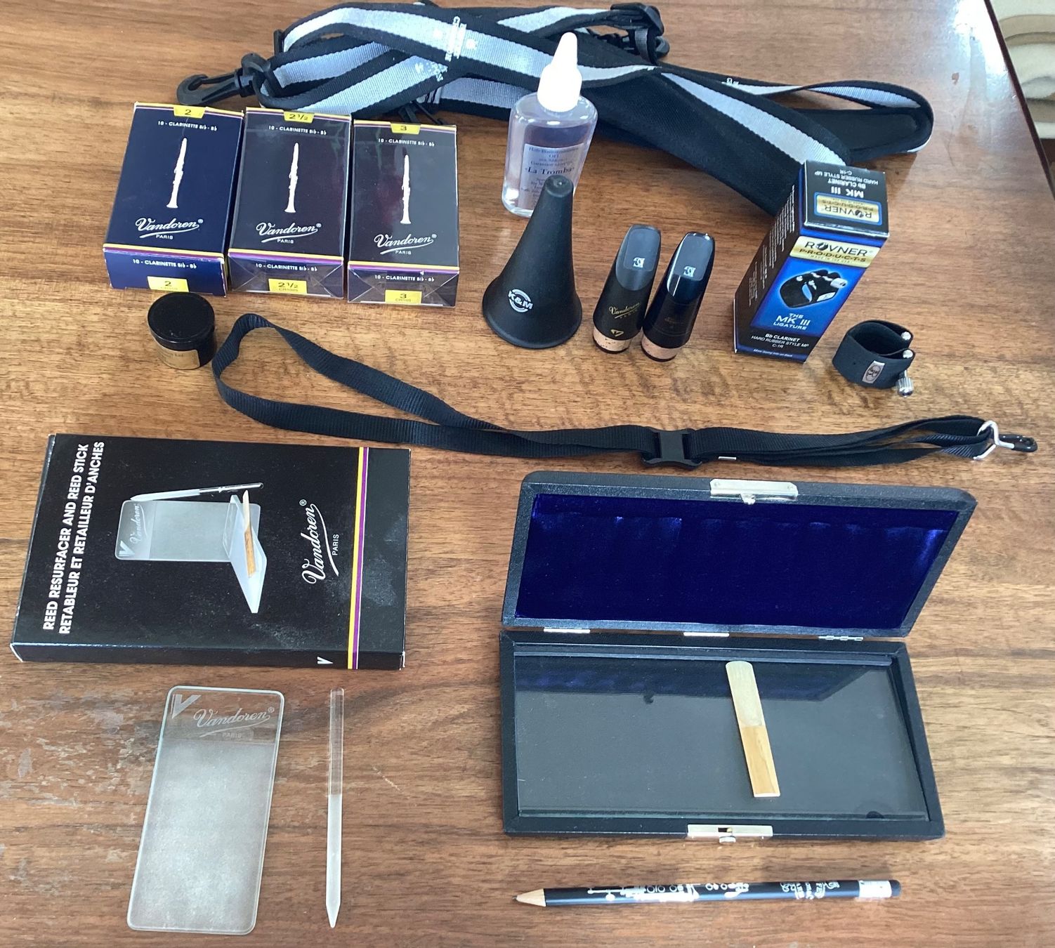 Buffet Crampon Strumenti musicali: Buffet Crampon E13 Klarinette Bb, wie neu – Usato da Holderbank AG venduto da uuiihh 1