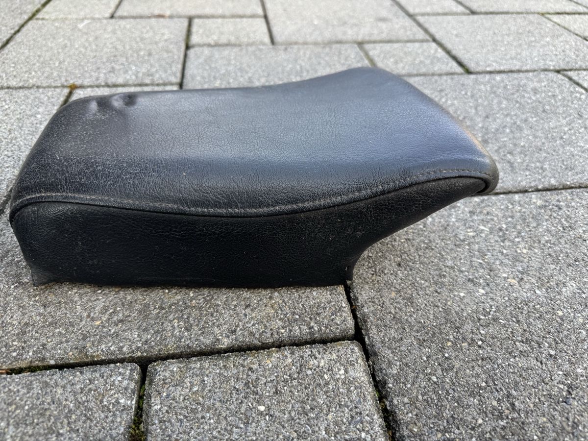 Harley-Davidson Toutes les pièces détachées moto: Harley Davidson Sättel für Heckfender – D'occasion à Aathal-Seegräben par Romeo8607 2