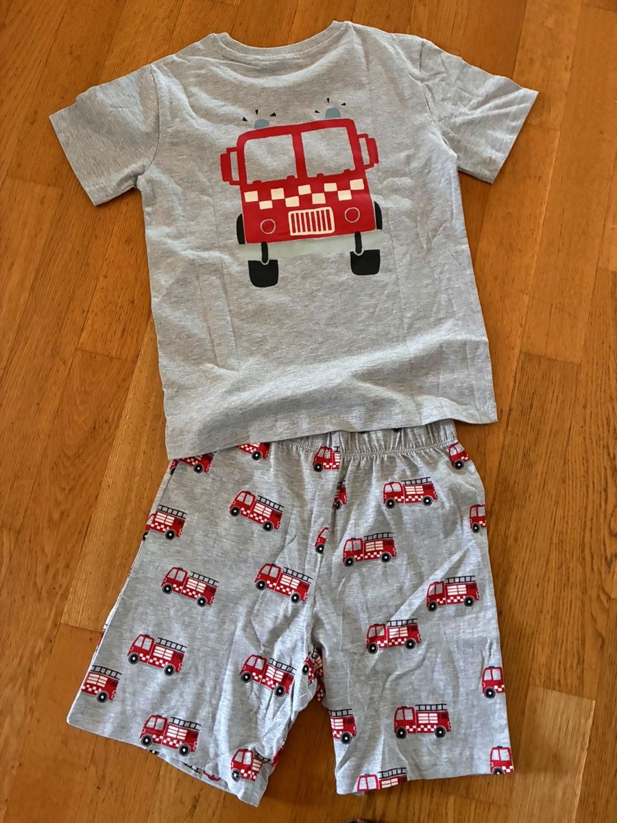 Next Pigiama & Simili: Tolles Pyjama Gr. 122, Neu von Next – Nuovo (secondo la descrizione) da Richterswil venduto da duffi326464 1