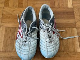 Diadora Kinder-Fussballschuhe (Nocken)  Grösse 35.5