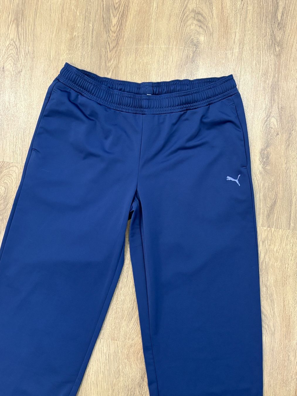 Puma Pantaloni: Trainerhose - Vintage Style - Puma Gr. 38 – Nuovo (secondo la descrizione) da Brügg BE venduto da rutschimedizin 1