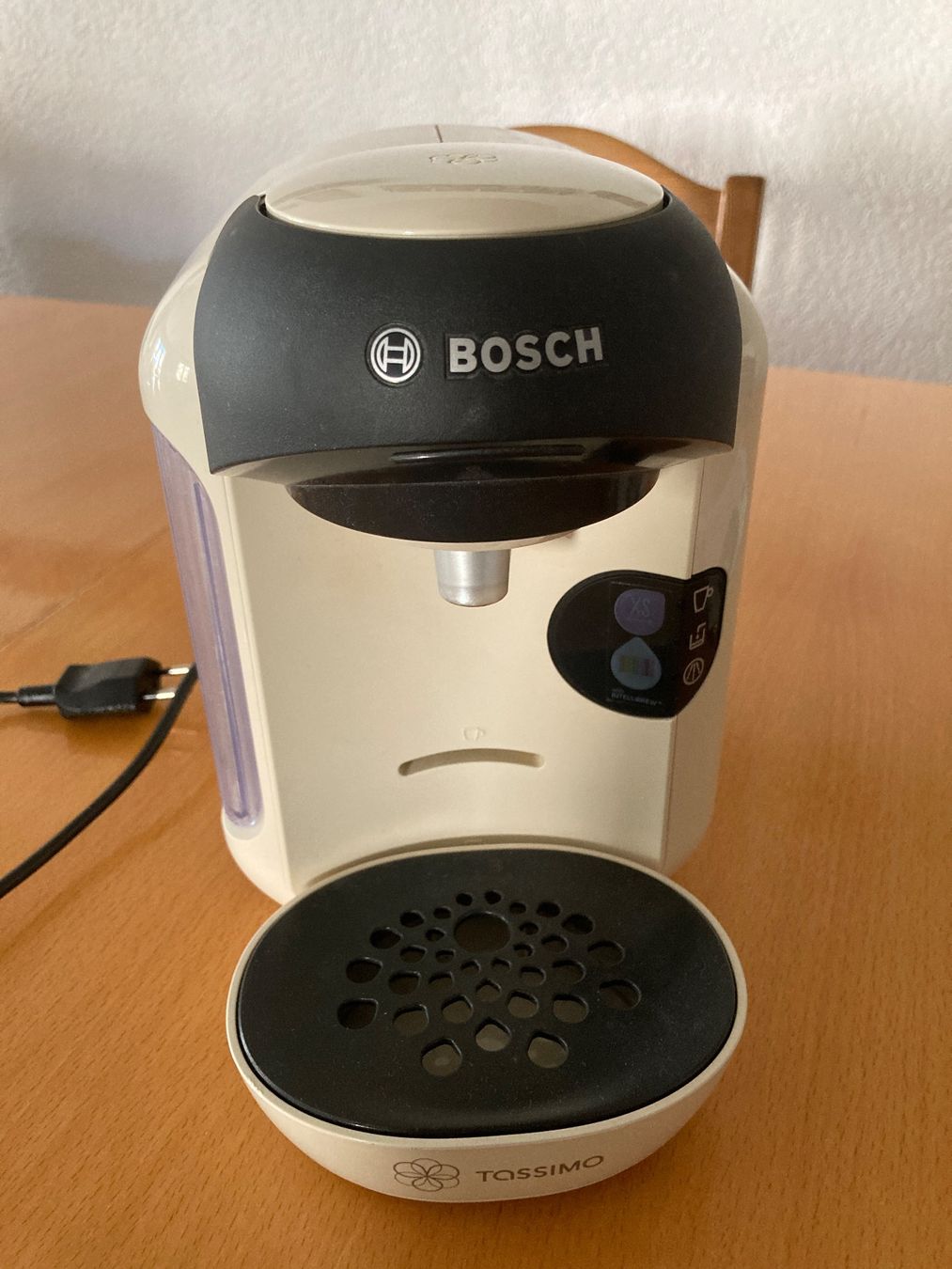 Bosch Macchine per caffè & Macchine per espresso: Bosch Tassimo Kaffeemaschine - inkl. Kapseln – Usato da Gelterkinden venduto da froggy80