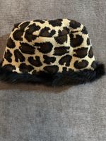 Eisbär Mütze Leopardmuster mit Fellrand - Winter Accessoire!