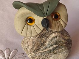 Eule Figur Naturstein Handgemacht und einzigartig