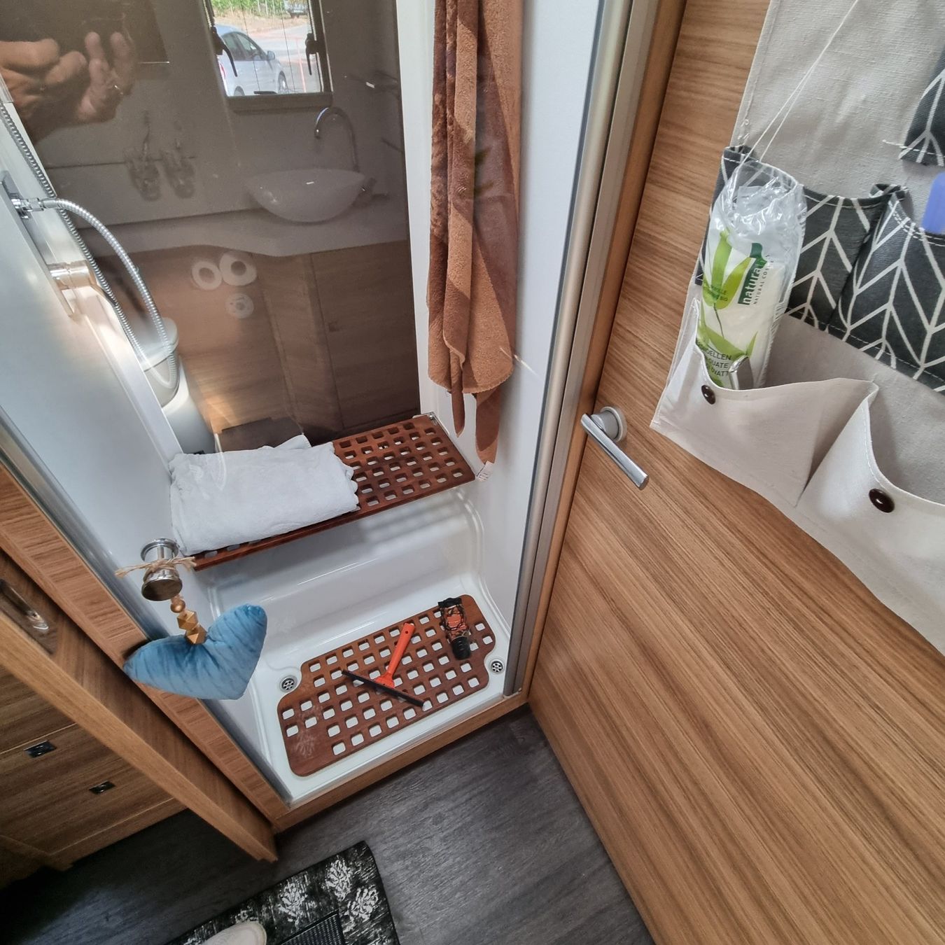 Mobilhome: Adria sonic 810 suprême – Usato da Uvrier venduto da sal_t22d 7