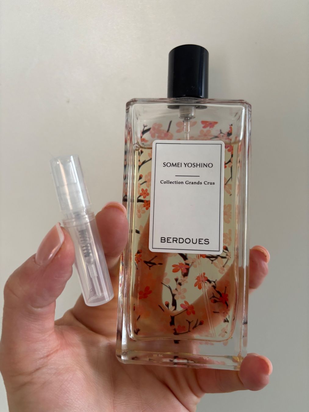 Profumi & Eau de Toilette: BERDOUES SOMEI YOSHINO Abfüllung EDP 2ml. – Nuovo e nell'imballaggio originale da Zürich venduto da deruja