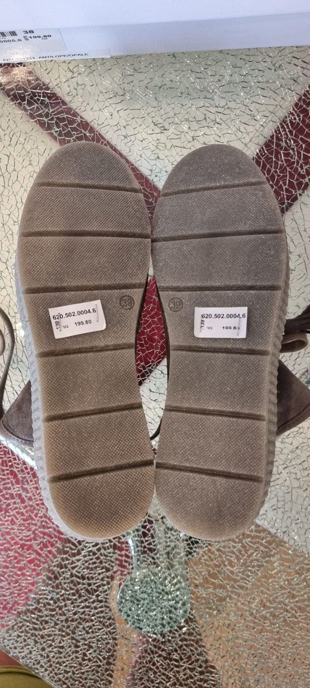 Damenschuhe: Pasito Gr. 38 – Neu und originalverpackt aus Luzern von Reni025 1