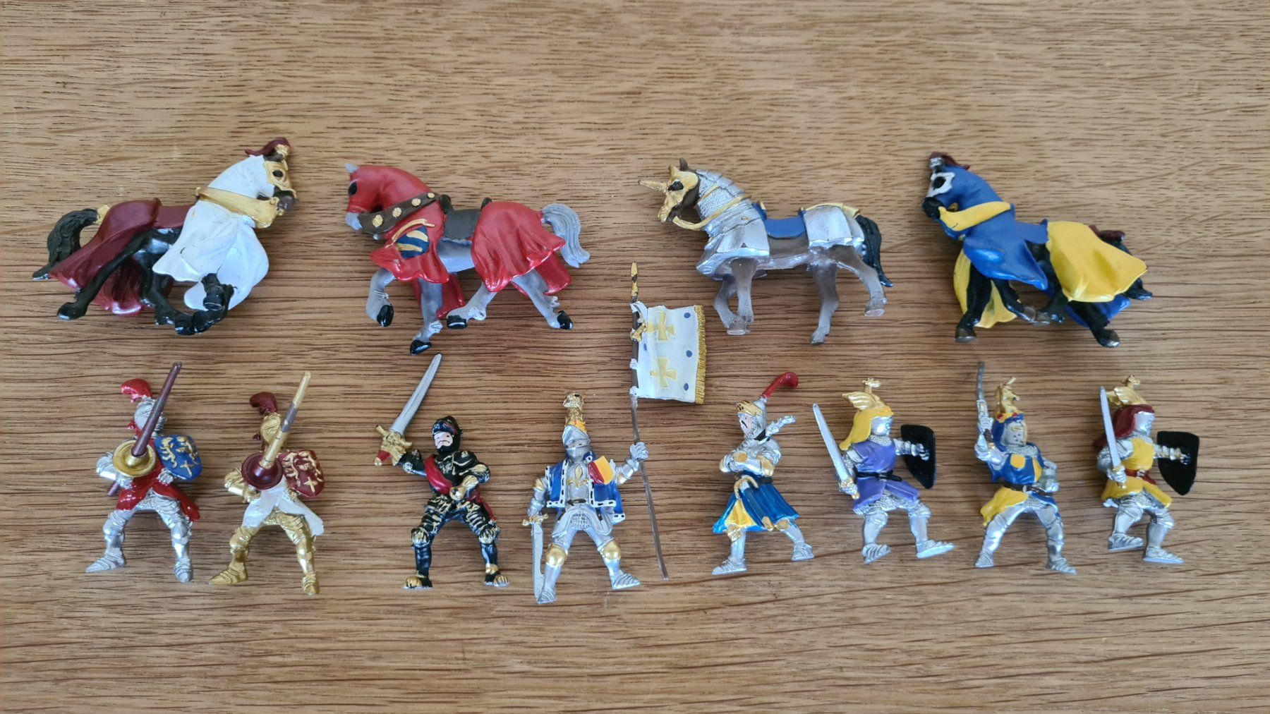Jouets: Ritter Mittelalter Figuren Set mit Pferden - PLASTOY – D'occasion à Winterthur par stufaphi 1