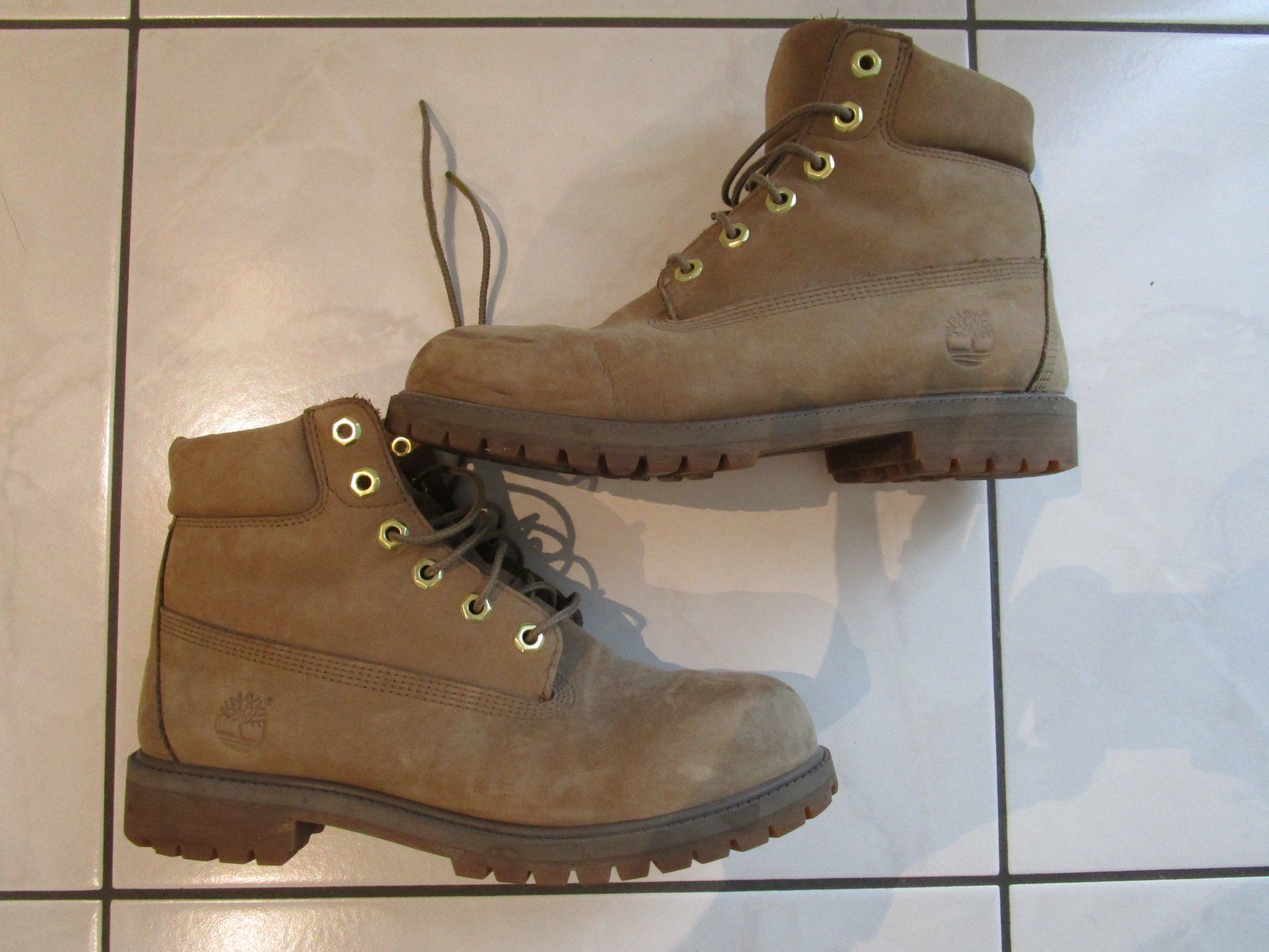 Timberland Herrenschuhe: Timberland Stiefel Boots Gr. 7 W = 40 – Gebraucht aus Volketswil von Globine100 1