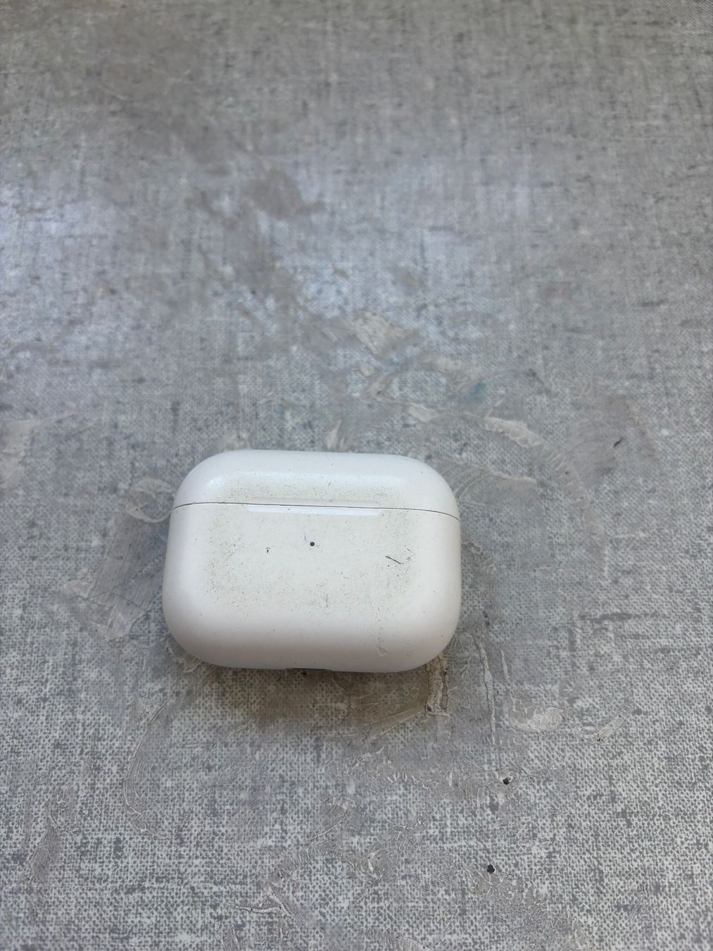 Apple Cuffie: Airpods Pro 2. Gen USB-C Ladecase – Usato da Bern venduto da philippeeey