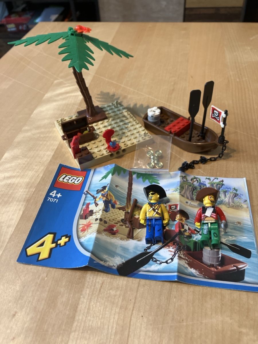 Lego Kit di costruzioni: Lego 7071 Treasure Island – Usato da Glarus venduto da Jhuber78