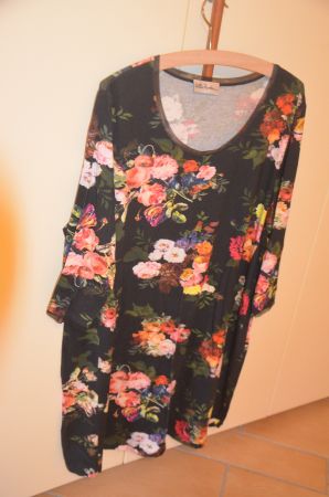 TAILLE 48 - ROBE