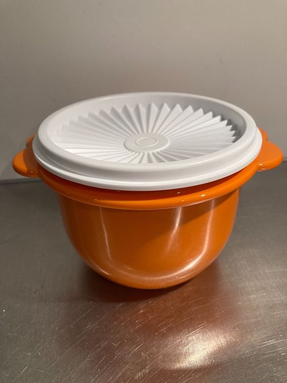 https://img.ricardostatic.ch/images/6cbf79d1-2acf-4d61-9256-0d725c2f9193/t_1000x750/schusseli-750ml-tupperware-star-bowl